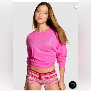 PINK Victoria's Secret XL Graphic Tee in Sizzling Strawberry (bright pink)